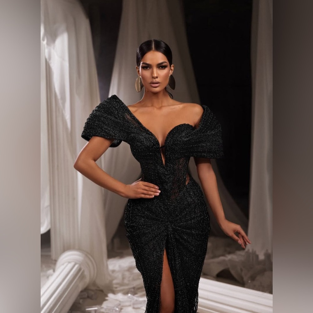 Donika Loci Poisona Dress
